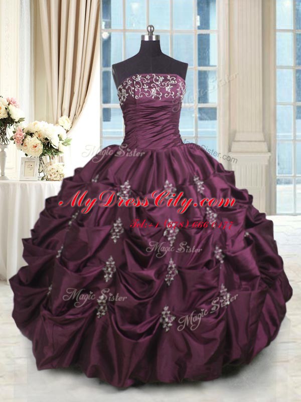 Fashionable Pick Ups Floor Length Burgundy Quinceanera Dresses Strapless Sleeveless Lace Up