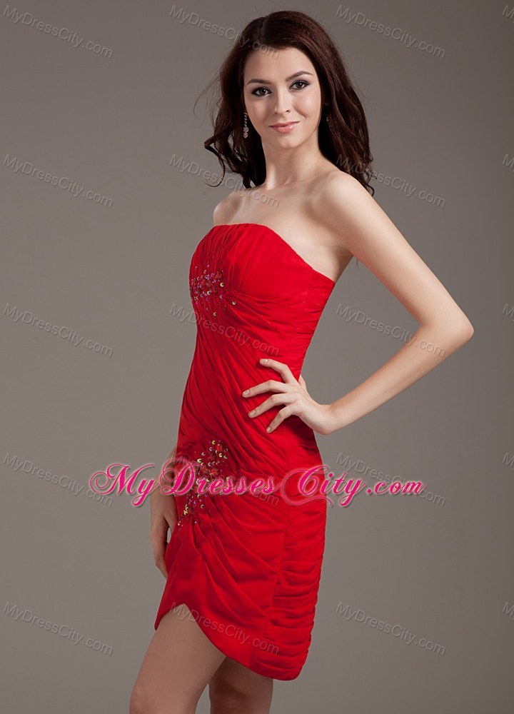 Red Strapless Short Beaded Decorate Prom Gown