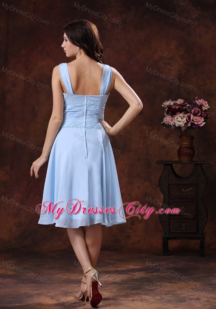 Lilac Chiffon V-neck Ruched Homecoming Dress With Knee-length