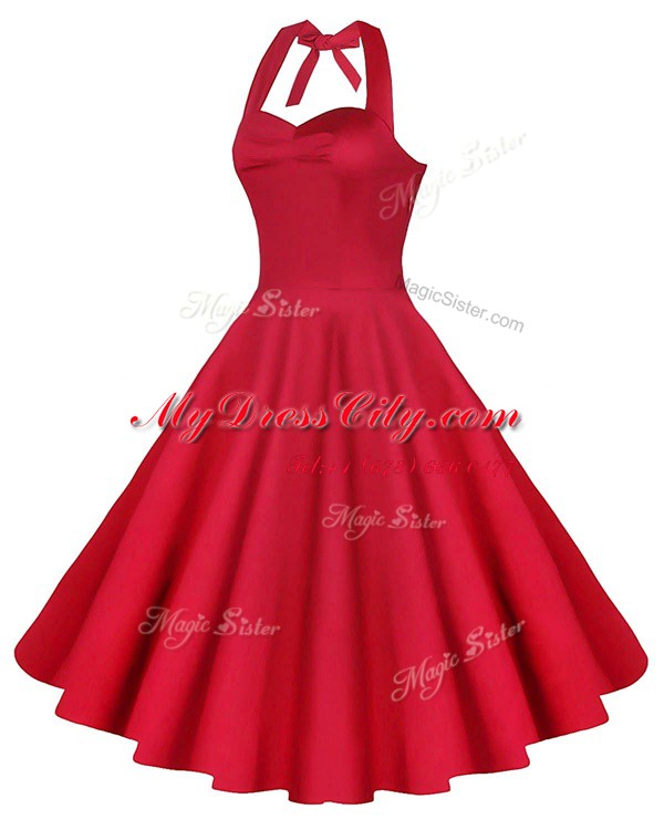 Luxury Sweetheart Sleeveless Prom Dresses Knee Length Ruching Red Satin