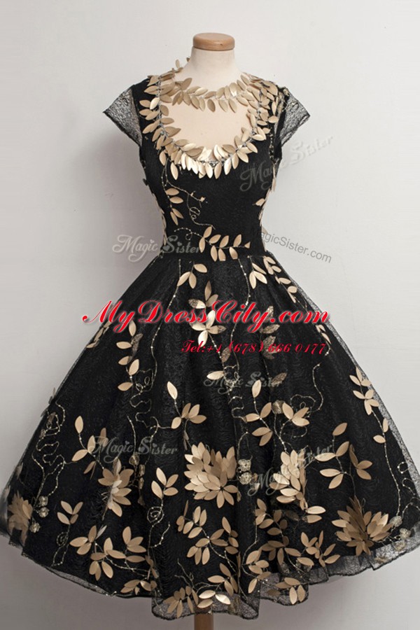 Elegant Scalloped Tea Length Zipper Prom Dress Black for Prom and Party with Appliques