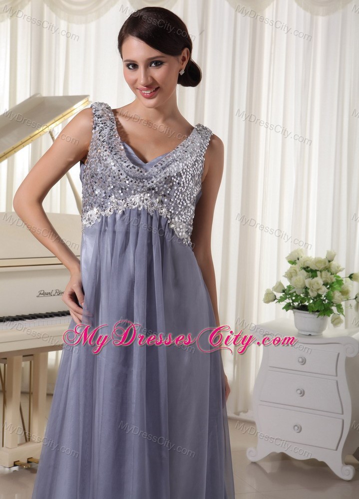 Grey Sequins V-neck Brush Train Dress For Prom