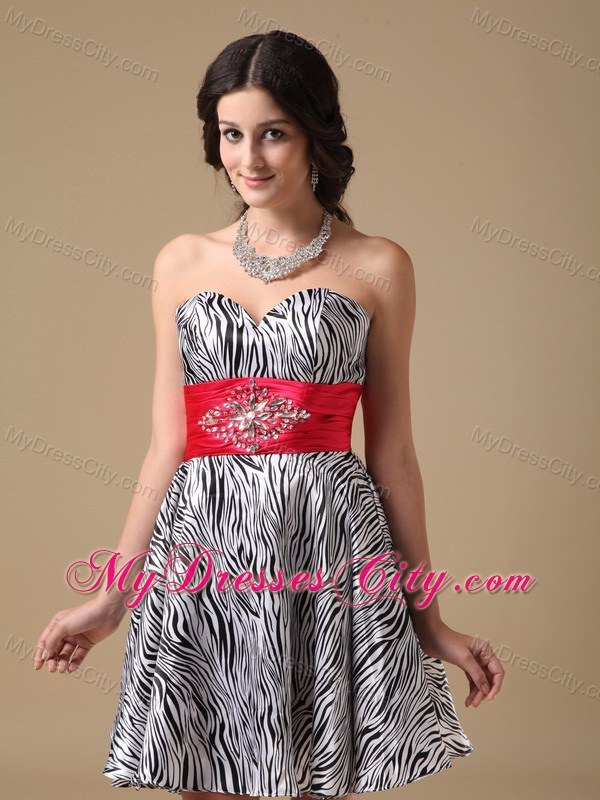 Sweet A-line Sweetheart Mini-length Zebra Beaded Prom Gown