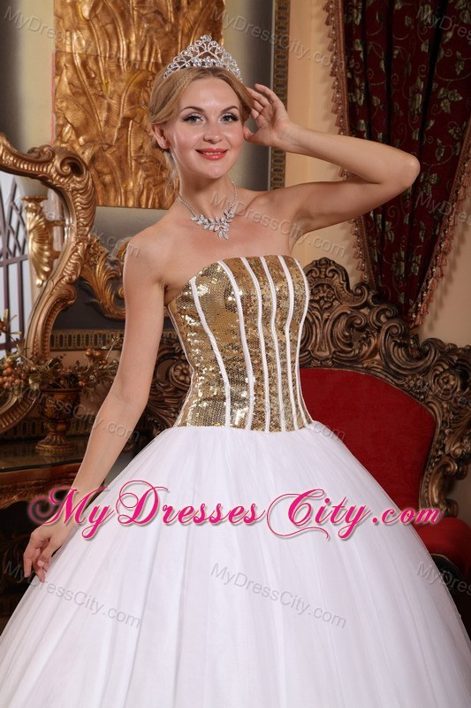 2013 White Ball Gown Quinceanera Dress Squins Decorate Bust