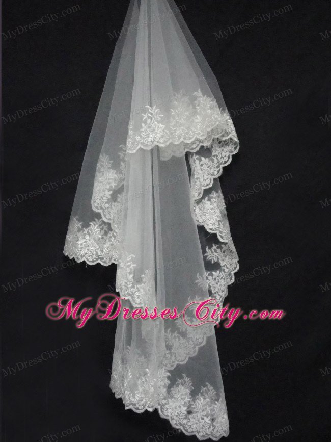 Lace Decorate The Bridal Veil On Sale