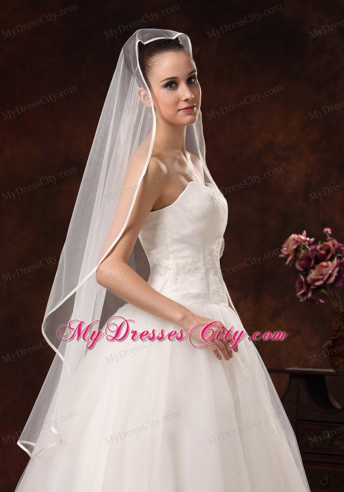 One-tier Organza Fingertip Wedding Veil