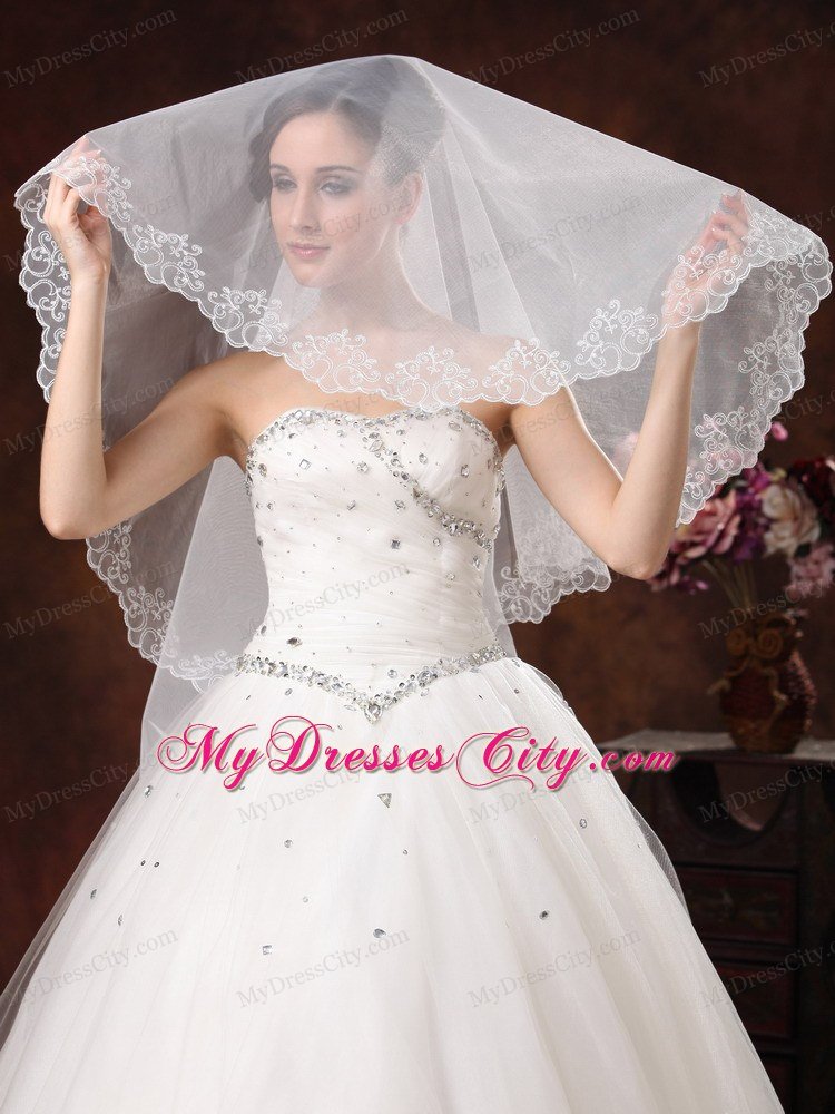 White Lace Appliques And Two-tier Organza Veil For Modest Wedding