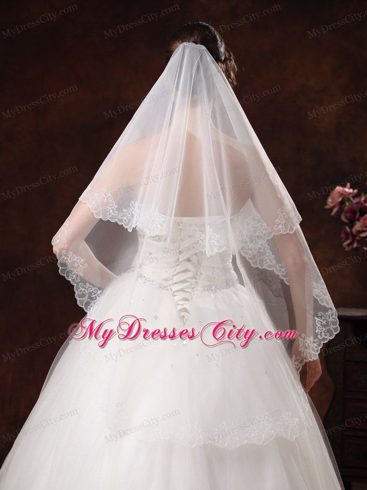 White Lace Appliques And Two-tier Organza Veil For Modest Wedding