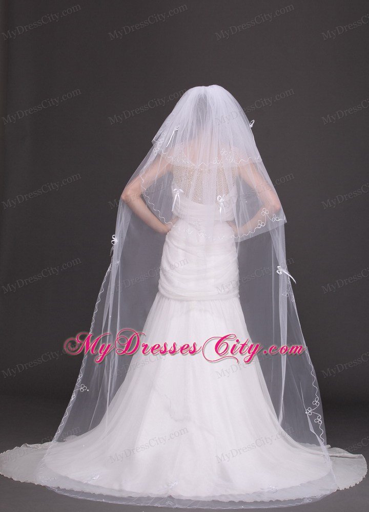 Three-tier Tulle Embroidery Bridal Veil