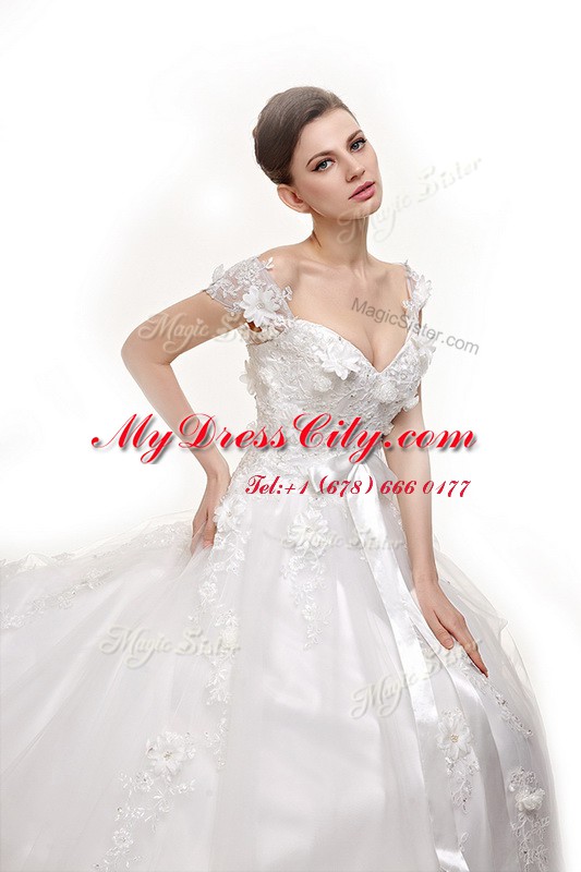 Modern Sleeveless With Train Appliques and Sashes ribbons Lace Up Wedding Gown with White Chapel Train