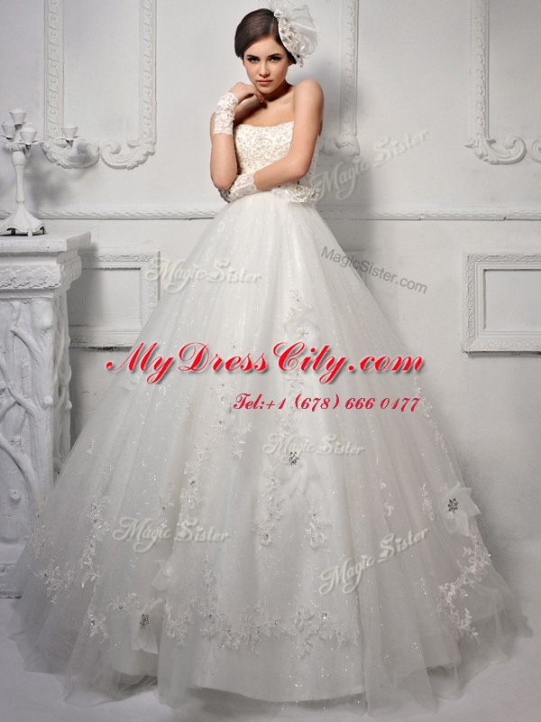 White Ball Gowns Tulle Sweetheart Sleeveless Beading and Appliques and Hand Made Flower Floor Length Lace Up Wedding Dress