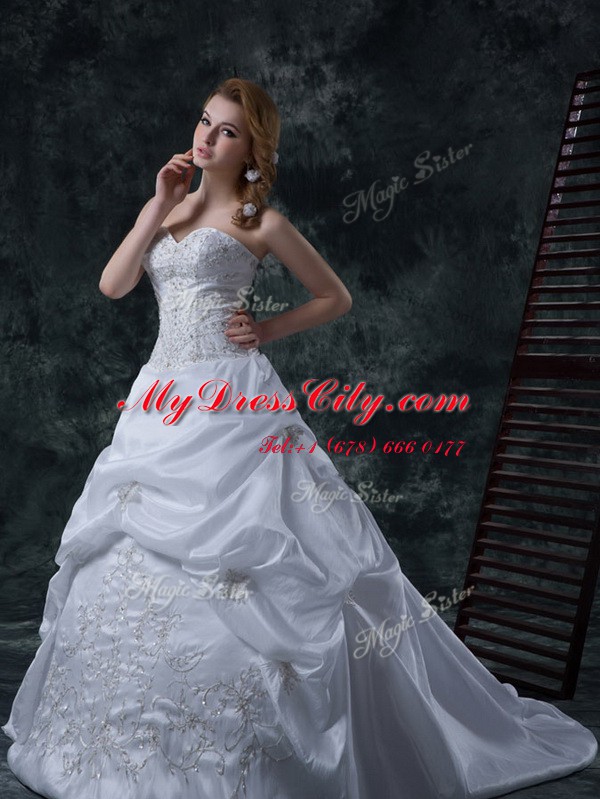 Dynamic With Train Lace Up Wedding Dress White for Wedding Party with Beading and Embroidery Brush Train