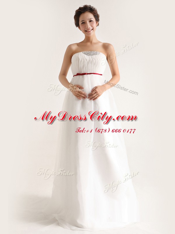 Clearance Sleeveless Chiffon With Brush Train Side Zipper Wedding Gowns in White with Beading