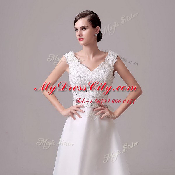 Best Selling With Train White Wedding Dress V-neck Sleeveless Brush Train Clasp Handle