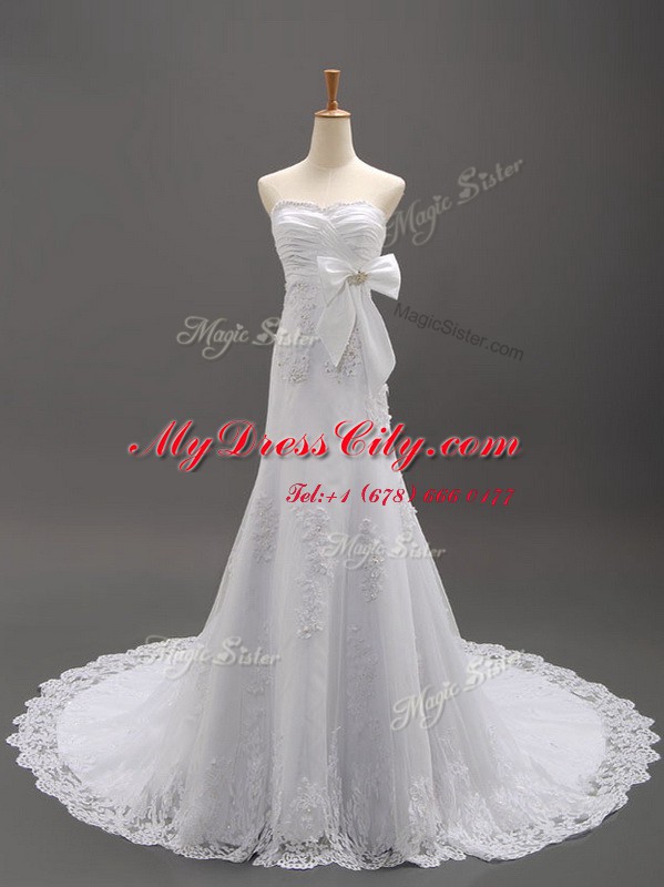 Sleeveless With Train Beading and Lace and Appliques and Bowknot Lace Up Wedding Gown with White Brush Train