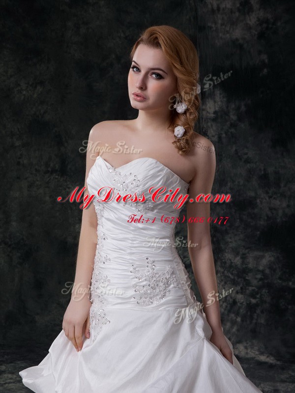 Chic Pick Ups Sweetheart Sleeveless Brush Train Lace Up Wedding Dresses White Taffeta