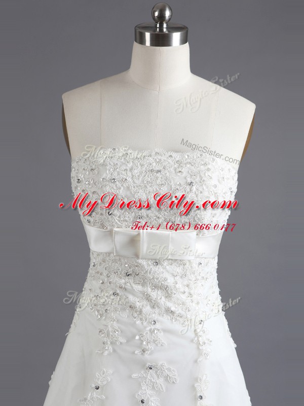 Glittering Sleeveless Lace With Train Court Train Lace Up Wedding Gowns in White with Beading and Lace