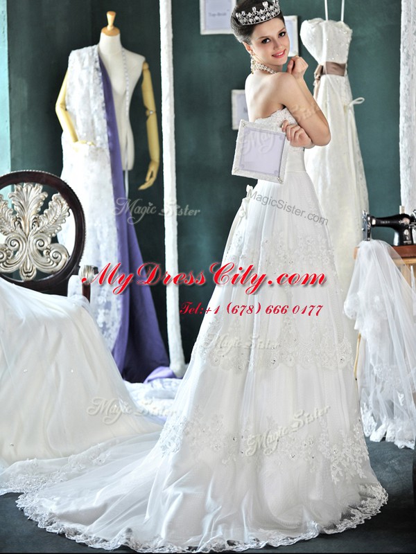 Sleeveless Lace Mini Length Court Train Lace Up Wedding Dresses in White with Lace and Appliques