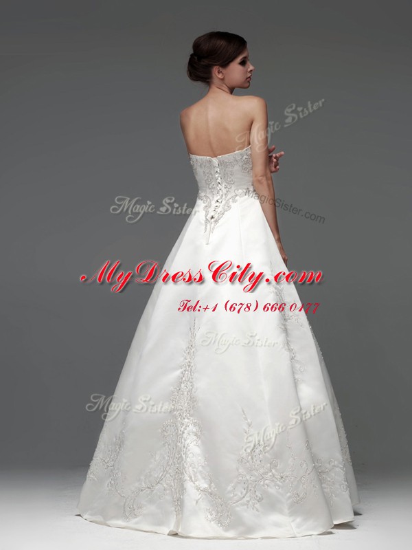 Strapless Sleeveless Satin Wedding Gowns Embroidery Lace Up