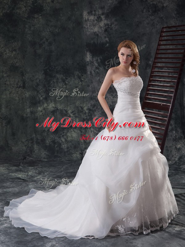 Fitting White Organza Zipper Wedding Dresses Sleeveless With Brush Train Beading and Appliques and Ruching and Pick Ups