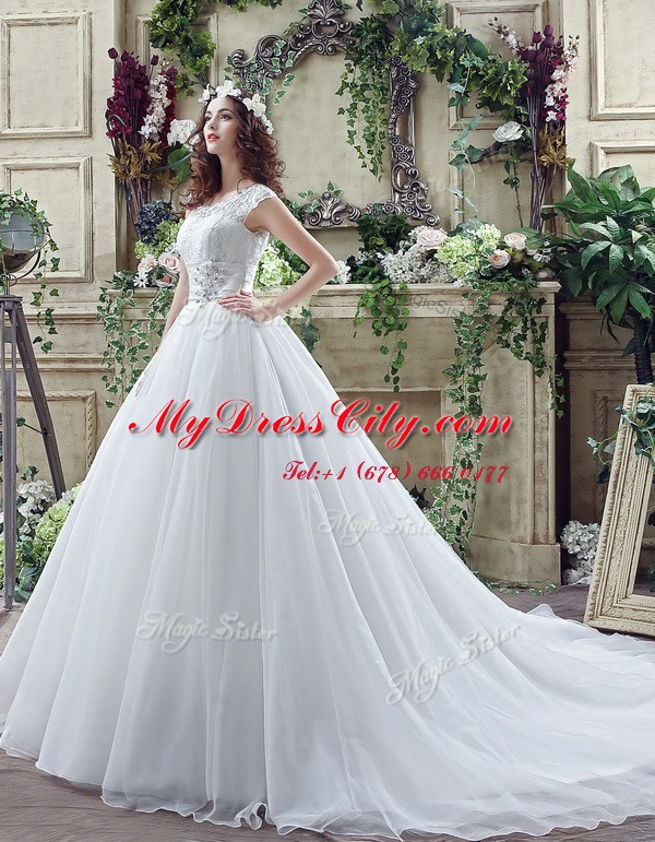 Charming Scalloped Sleeveless Beading and Lace Zipper Wedding Dresses with White Court Train