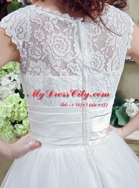 Charming Scalloped Sleeveless Beading and Lace Zipper Wedding Dresses with White Court Train