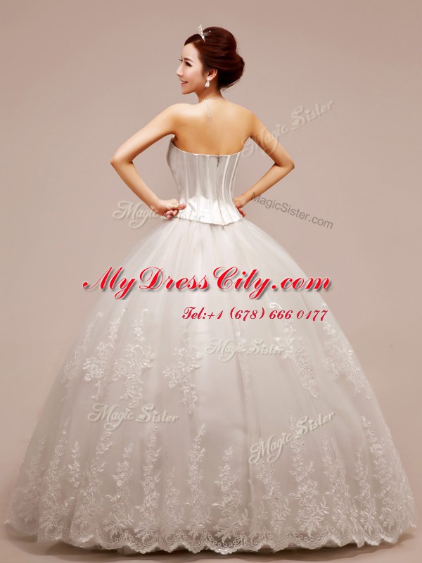 Chic White Sleeveless Floor Length Beading and Appliques Zipper Wedding Gowns