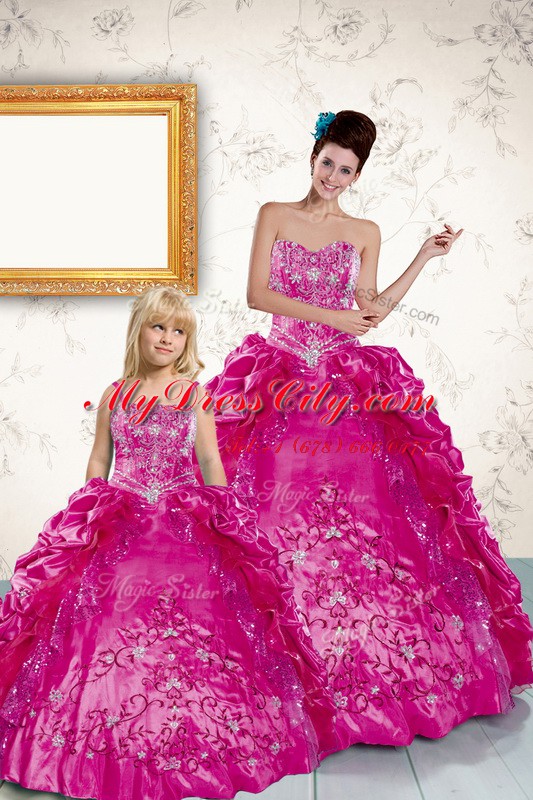 Fuchsia Vestidos de Quinceanera Military Ball and Sweet 16 and Quinceanera and For with Beading and Appliques and Pick Ups Strapless Sleeveless Lace Up