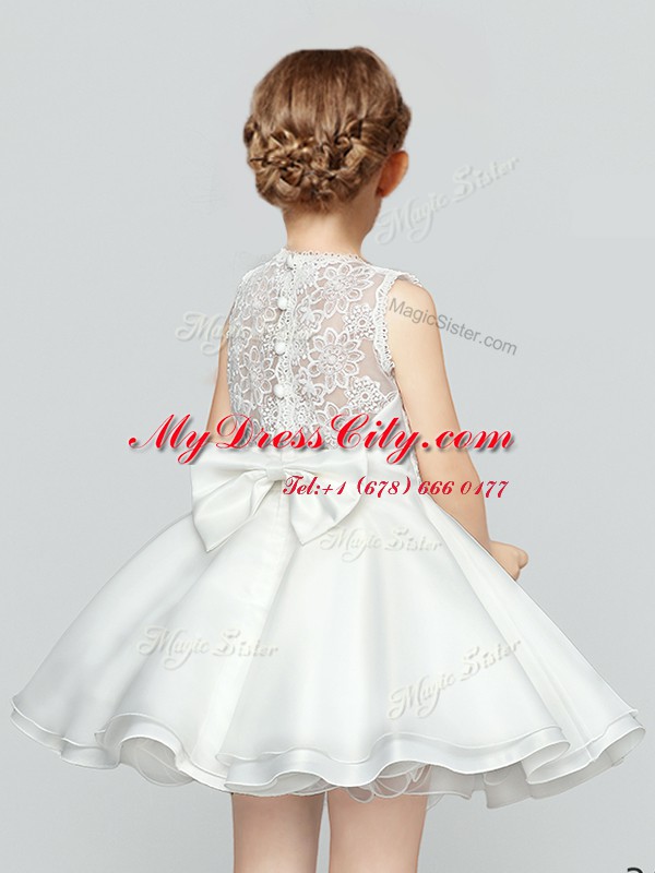 Scoop Sleeveless Organza Mini Length Clasp Handle Flower Girl Dresses in White with Lace and Bowknot