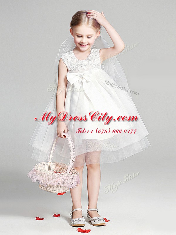 Scoop White Ball Gowns Appliques and Bowknot Flower Girl Dresses Zipper Tulle Sleeveless Knee Length