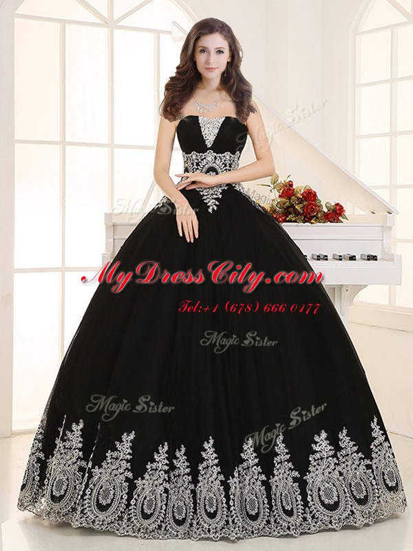 Excellent Black Ball Gowns Sweetheart Sleeveless Tulle Floor Length Lace Up Beading and Appliques Quinceanera Gowns