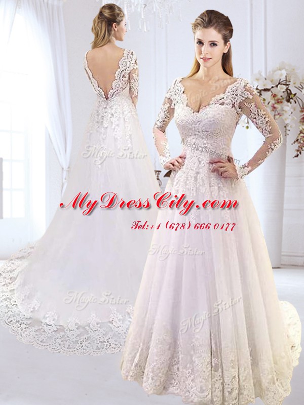 Delicate White Backless V-neck Lace and Appliques Wedding Dresses Tulle Long Sleeves Brush Train