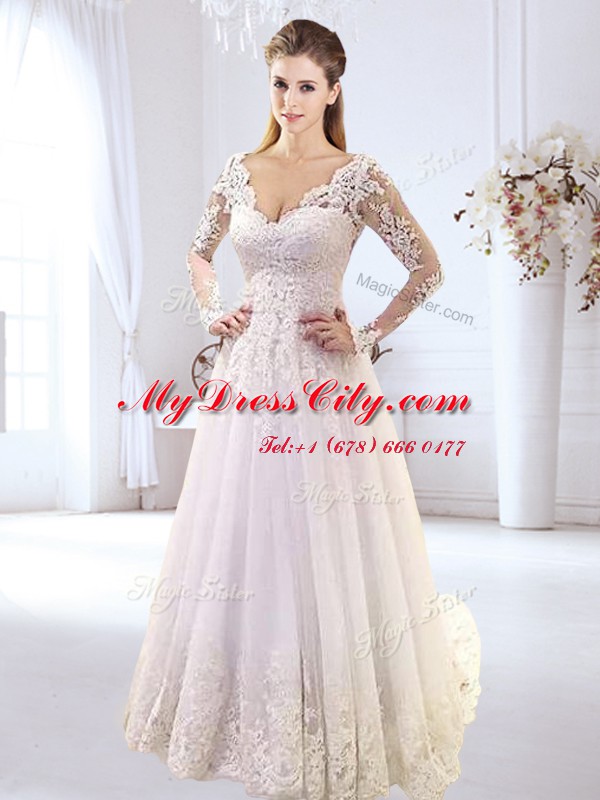 Delicate White Backless V-neck Lace and Appliques Wedding Dresses Tulle Long Sleeves Brush Train