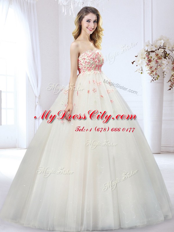 White Strapless Neckline Appliques Wedding Dress Sleeveless Lace Up