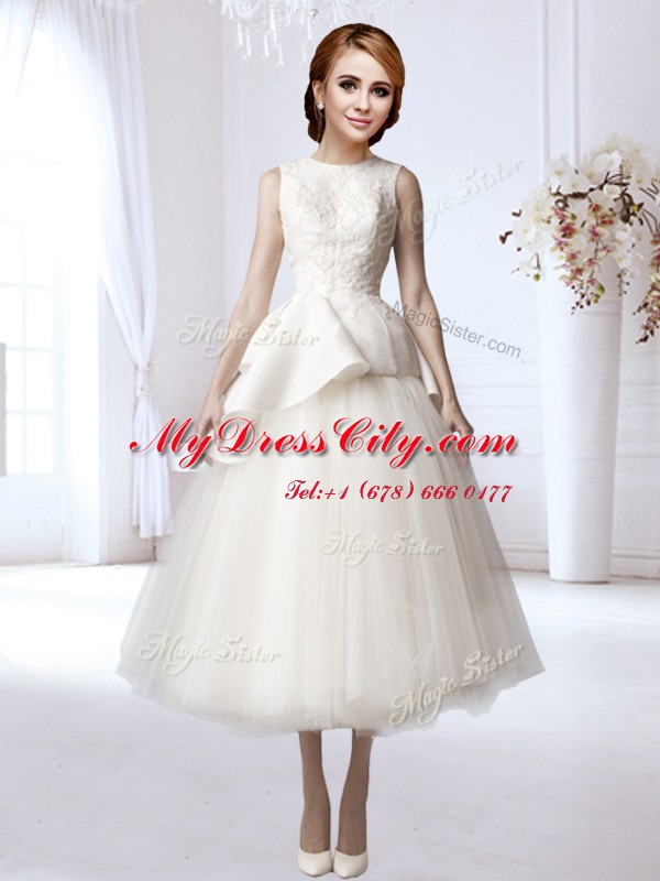 Tulle High-neck Sleeveless Backless Appliques Wedding Gowns in White