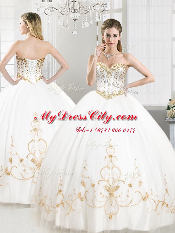 Attractive Floor Length Lace Up Vestidos de Quinceanera White for Military Ball and Sweet 16 and Quinceanera with Beading and Appliques