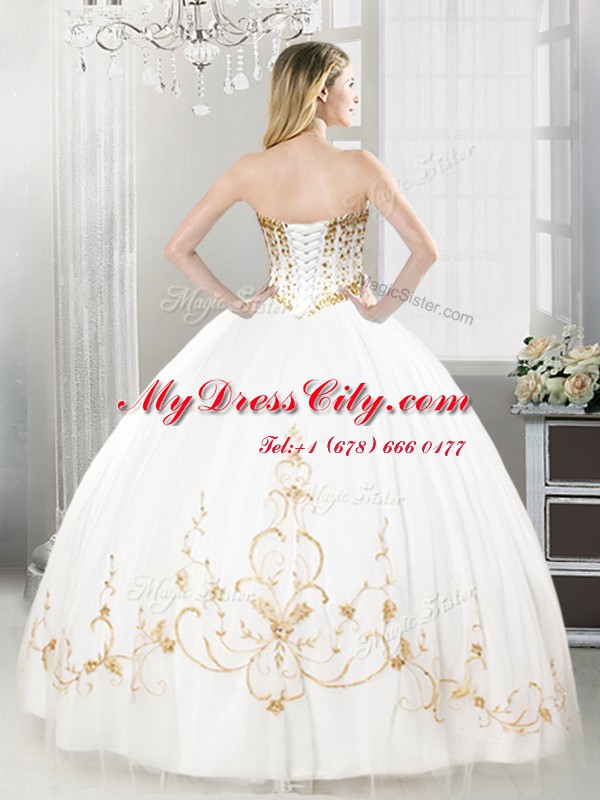 Attractive Floor Length Lace Up Vestidos de Quinceanera White for Military Ball and Sweet 16 and Quinceanera with Beading and Appliques