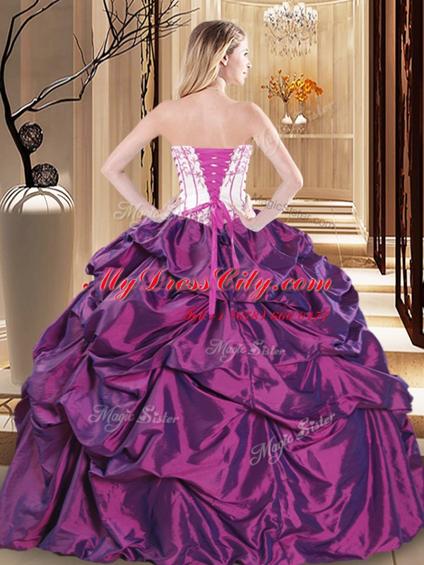 Beautiful Taffeta Strapless Sleeveless Lace Up Embroidery 15 Quinceanera Dress in Purple