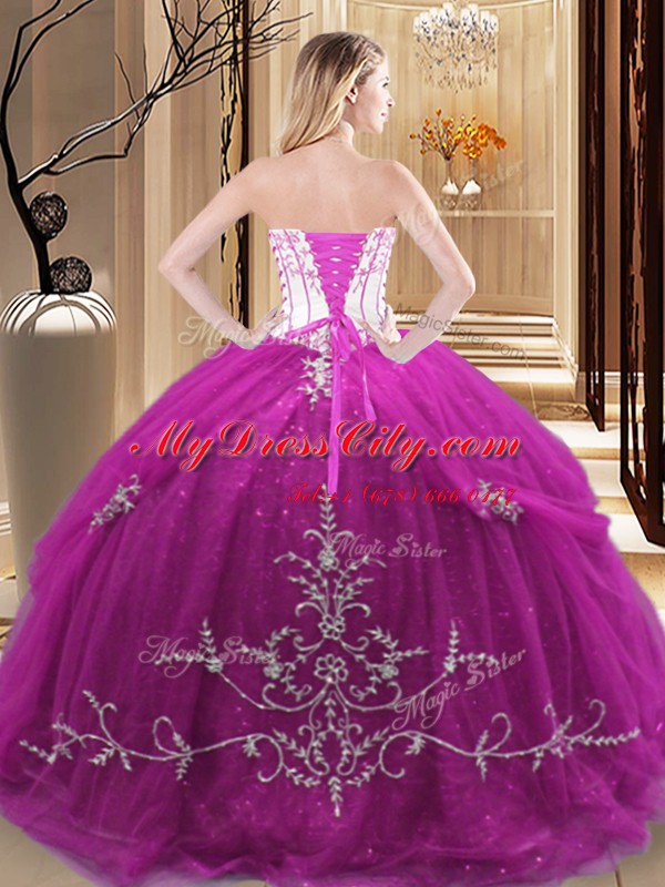 Sleeveless Embroidery Lace Up 15 Quinceanera Dress