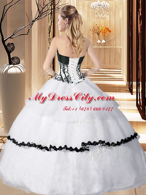 Customized Ruffled Floor Length Ball Gowns Sleeveless White Sweet 16 Dress Lace Up