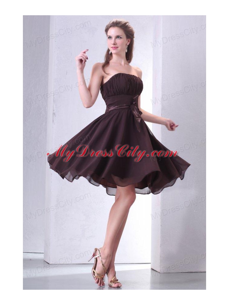 Elegant Brown Strapless Knee-length Prom Dress with Sash and Ruching