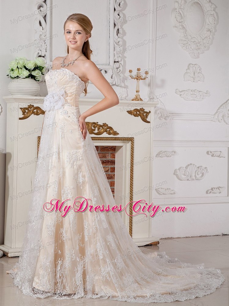 Strapless Hand Made Flowers Sash Lace Bridal Gowns with Court Train