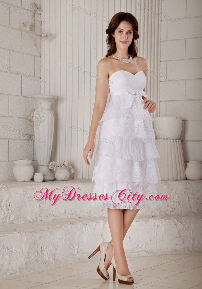 Lace Layers Sweetheart Knee Length Bowknot Decorated Bridal Gown 